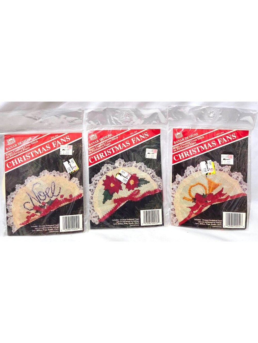 Banar CHRISTMAS FAN ORNAMENTS easy cross stitch on perforated paper 3 Craft Kits